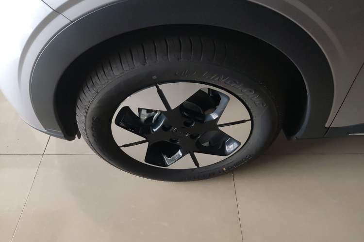 Used Geely Galaxy Geome 2026 Model 410km Exploration Edition Exterior 4