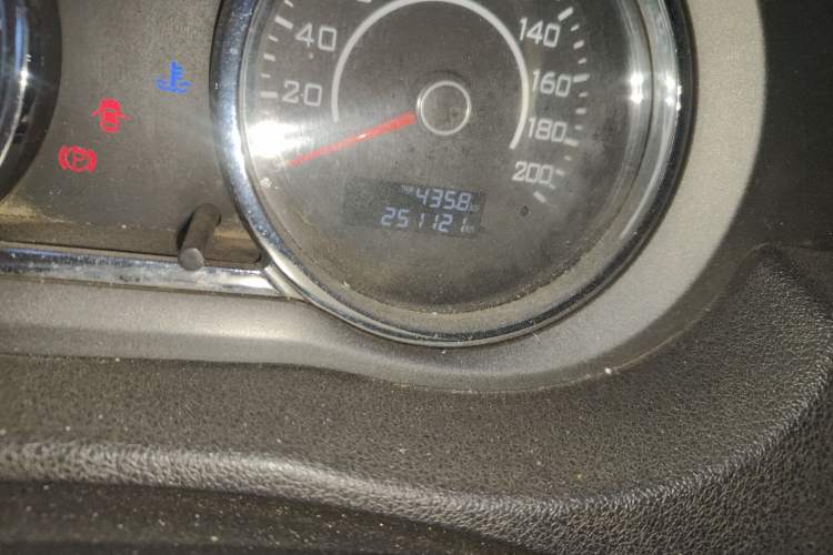 Used Great Wall C30 2012 1.5L Manual Luxury Version
