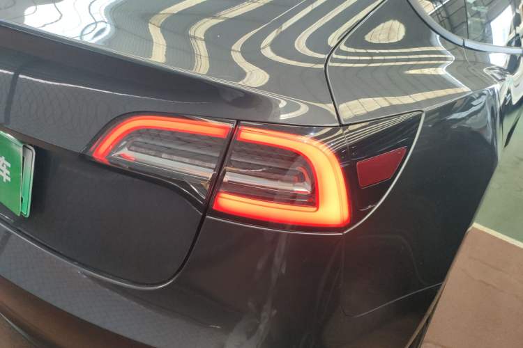 Used Tesla Model 3 2019 Standard Range Rear-Drive Upgraded Version Right Rear Taillight