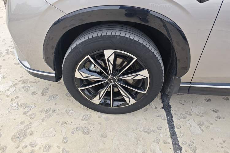 Used Roewe RX5 New Energy 2023 eRX5 Super Hybrid Premium Edition
