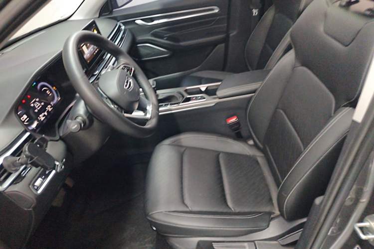 Used Geely Auto Emgrand 2022 4th Generation 1.5L CVT Luxury Model
