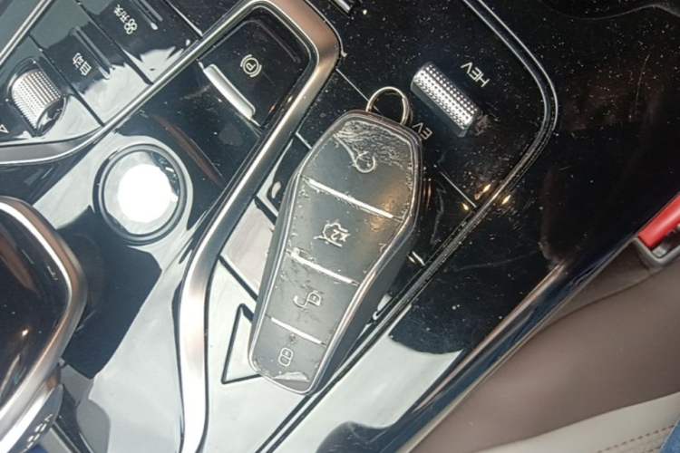 Used BYD Qin PLUS 2024 HONOR Edition DM-i 55KM Leading Model