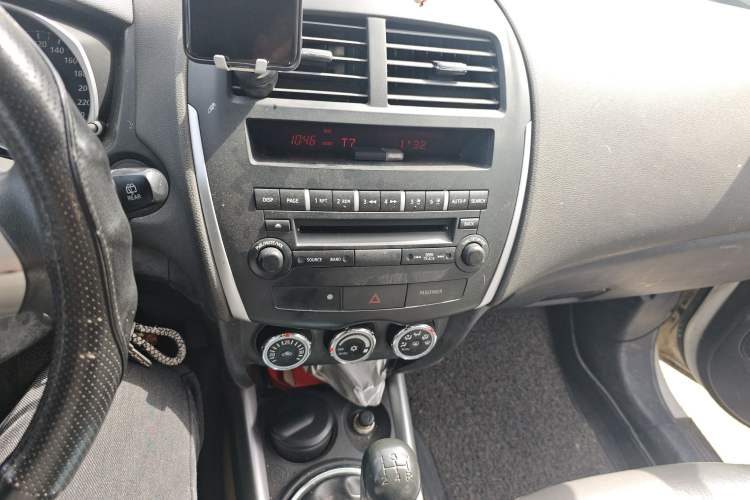 Used Mitsubishi ASX 2013 2.0L Manual Two-Wheel Drive Comfort Edition