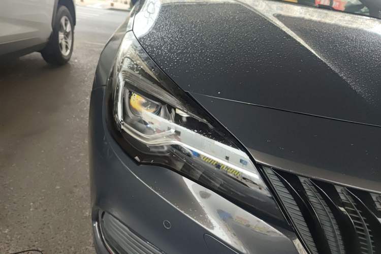 Used Buick Verano 2016 Hatchback GS 20T Dual-Clutch Passionate Sporty Model