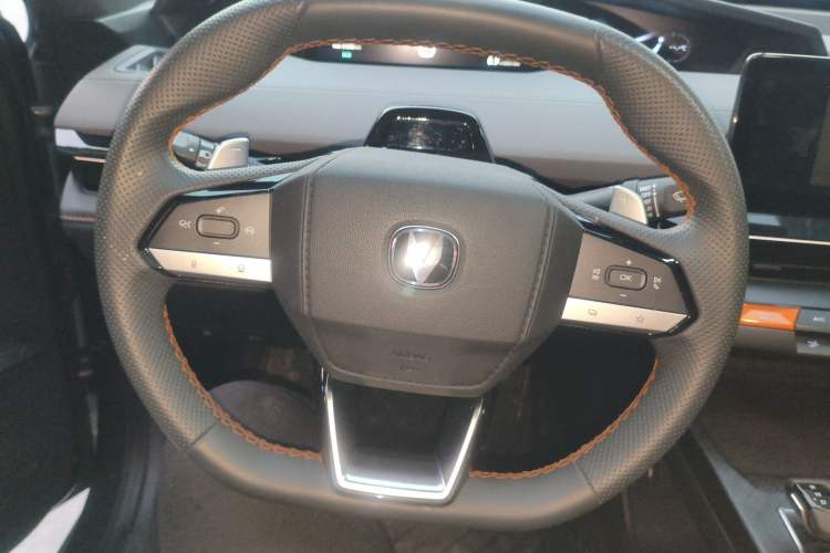 Used Changan UNI-V 2022 1.5T Prestige Version