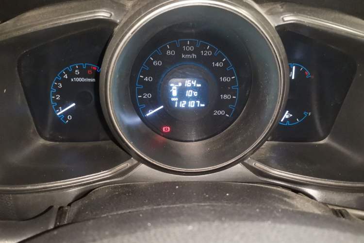 Used Oshan CX70 2016 1.6L Manual Luxury Model
