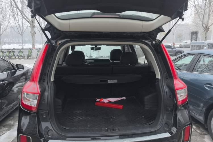 Used Geely Auto Vision X6 2016 1.3T CVT Flagship Model
