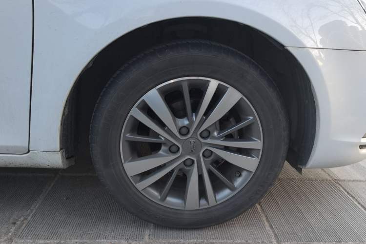 Used Geely Auto Emgrand 2018 1.5L CVT Upward Connect Edition