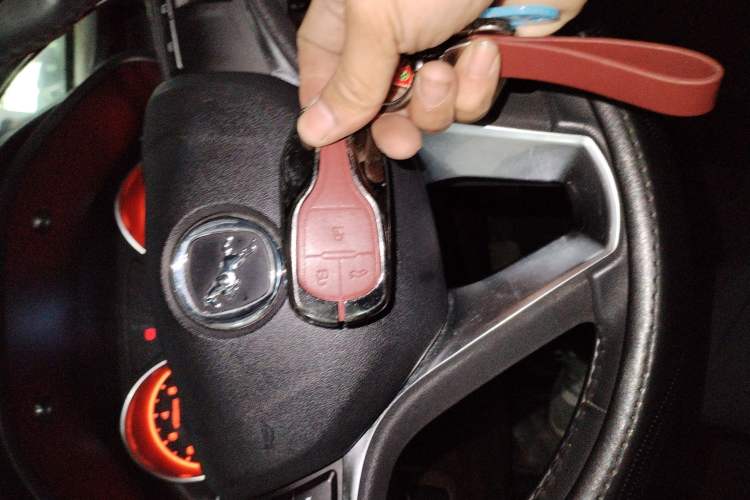 Used Hanteng X5 2018 1.5T CVT Luxury Edition Vehicle Key