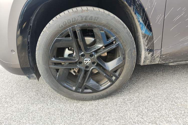 Used Volkswagen Teramont 2025 Tiguan Pro 450TSI Four-Wheel Drive Summit Edition
