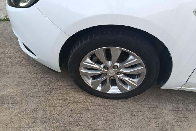 Used Buick GT 2019 15T Dual-Clutch Connected Elite Model China VI Exterior 4