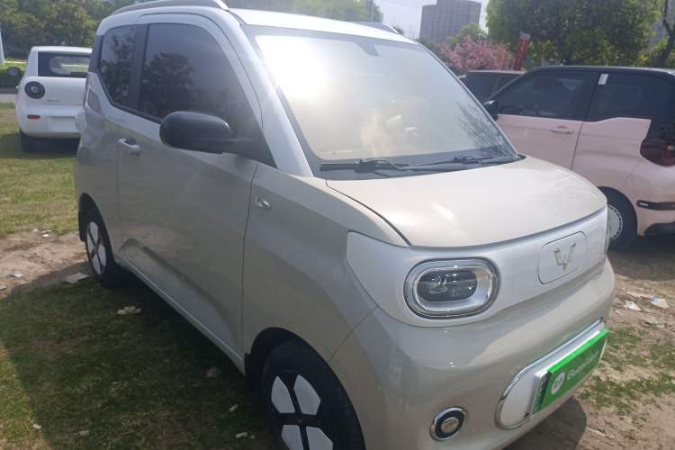 Used Wuling Hongguang MINIEV 2024 3rd Generation 215km Advanced Version Exterior 1