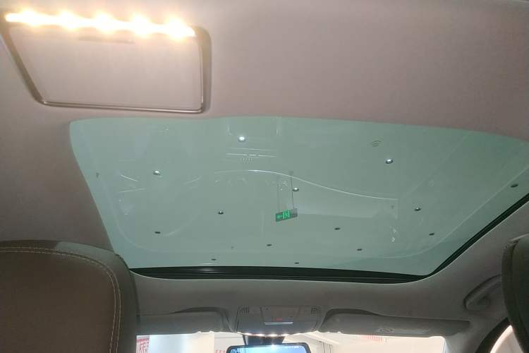 Used Mercedes-Benz E-Class 2023 Updated E 300 L Fashion Edition
