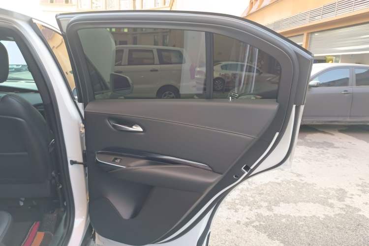 Used Cadillac XT4 2022 28T Two-Wheel Drive Fashion Edition
