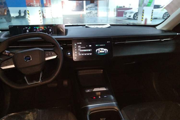 Used CHANGAN OSHAN 520 2025 Standard Edition
