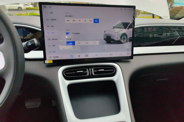 Used Geely Galaxy Geome 2026 Model 310km Dream Edition Audio And AC Panel