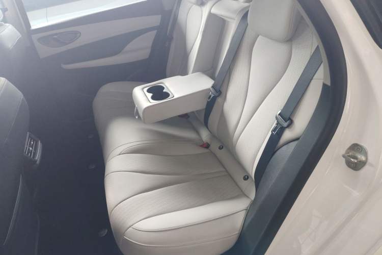 Used BYD Seal 05 DM-i 2025 DM-i Smart Drive 55KM Prestige Model Left Rear Seat