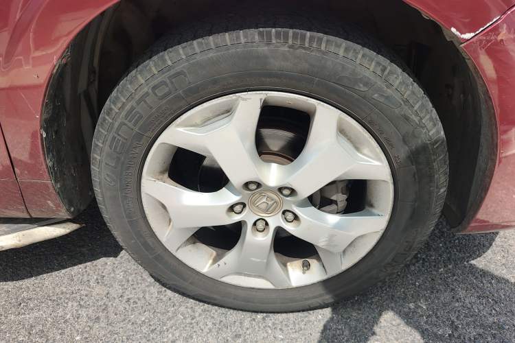 Used Honda Crosstour 2012 2.4L Luxury Edition Right Front Wheel Hub