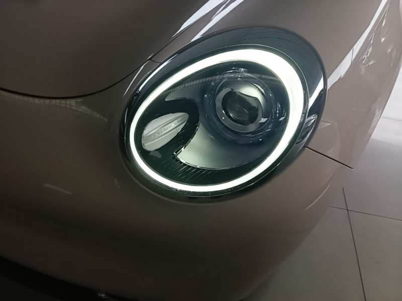 Used ORA Good Cat 2021 400km Standard Range Venus Edition Lithium-Ion Battery — 23