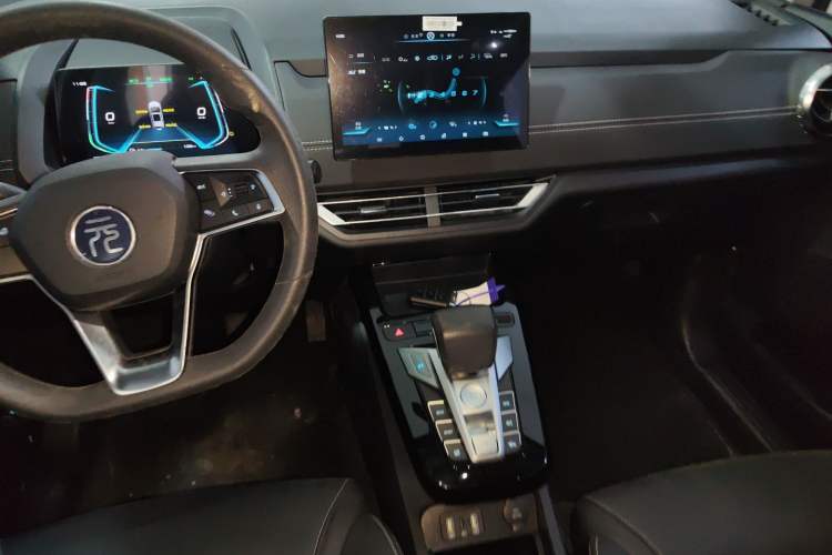 Used BYD Yuan New Energy 2019 EV360 Smart Connect Enjoyment Model