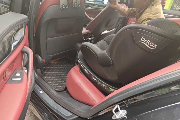 Used BMW 5 Series 2018 Restyled 530Li Luxury Edition M Sport Package Left Rear Seat