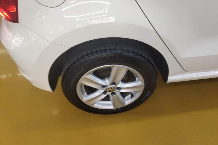 Used Volkswagen Polo 2018 1.5L Automatic Enjoyment Model Right Rear Wheel Hub