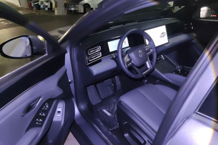 Used BYD Qin L 2025 DM-i Smart Drive 80KM Leading Model