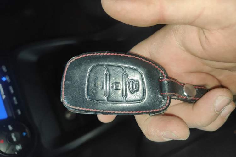 Used Hyundai ix35 2013 2.0L Automatic Two-Wheel Drive Smart GLS China IV Standard