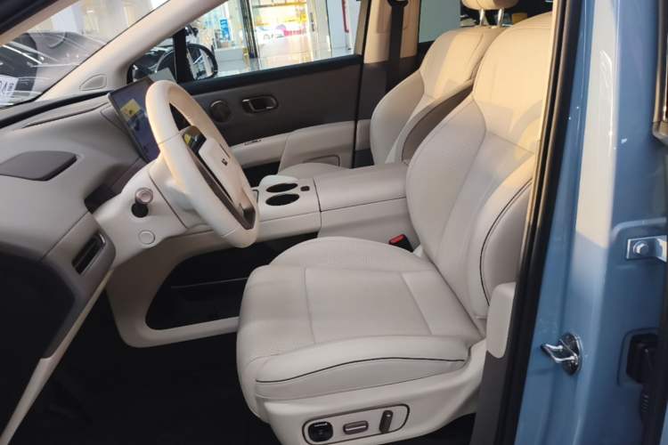 Used Li Auto i8 2025 Model Standard Version
