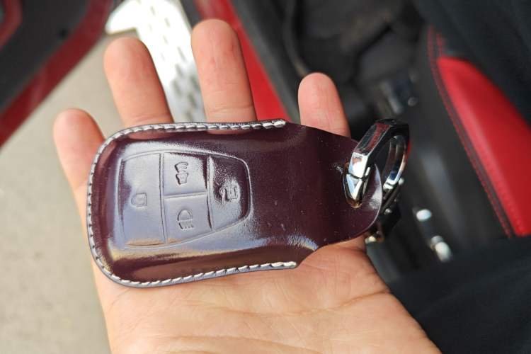 Used BAIC Off-Road BJ40 2019 2.3T Automatic Four-Wheel Drive Urban Hunter Edition Flagship Model China VI Emission Standard Vehicle Key