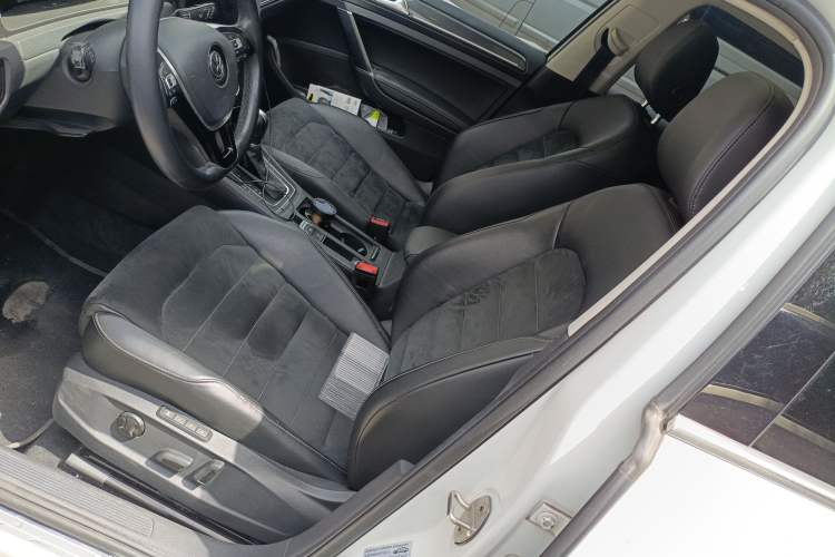 Used Volkswagen Golf 2019 280TSI DSG Luxury Version China VI Standard Left Front Seat