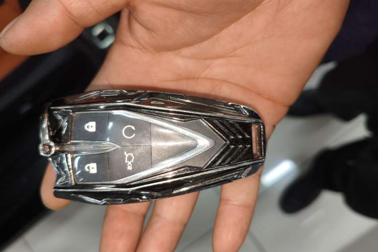 Used CHANGAN UNI-V 2023 1.5T Sport Edition Vehicle Key