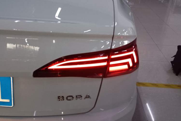 Used Volkswagen Bora 2021 1.5L Automatic Fashionable Smart Connectivity Version
