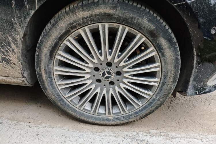 Used Mercedes-Benz E-Class 2021 Restyled E 300 L Luxury Edition
