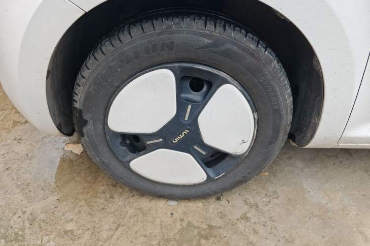 Used CHANGAN NEVO Lumin 2022 210km Sweet Edition Left Front Wheel Hub