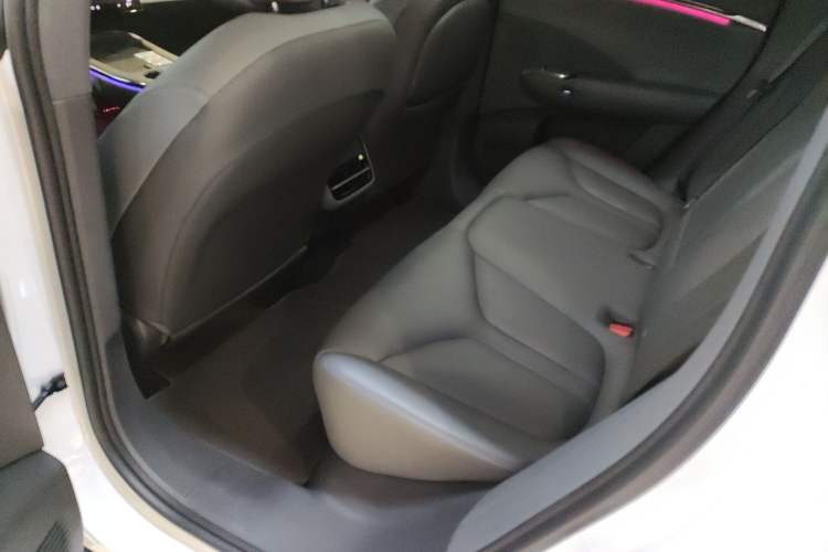 Used XPeng G7 2025 Model—702 Ultra Long Range
