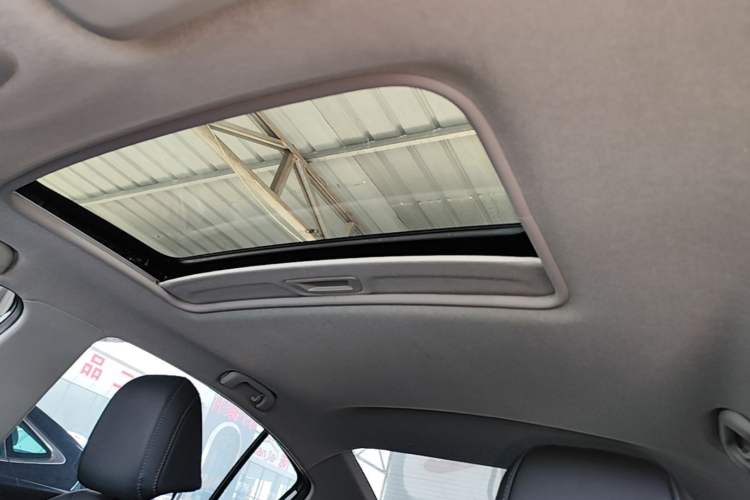 Used Chevrolet Cavalier 2016 1.5L Automatic Xinyue Edition Headliner