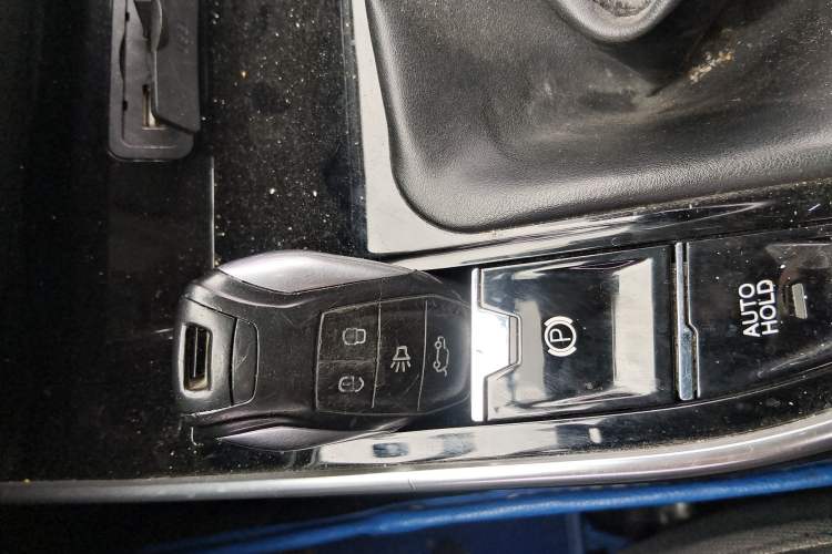 Used Soueast DX7 2018 Prime 1.5T Manual Luxury Model China V Standard
