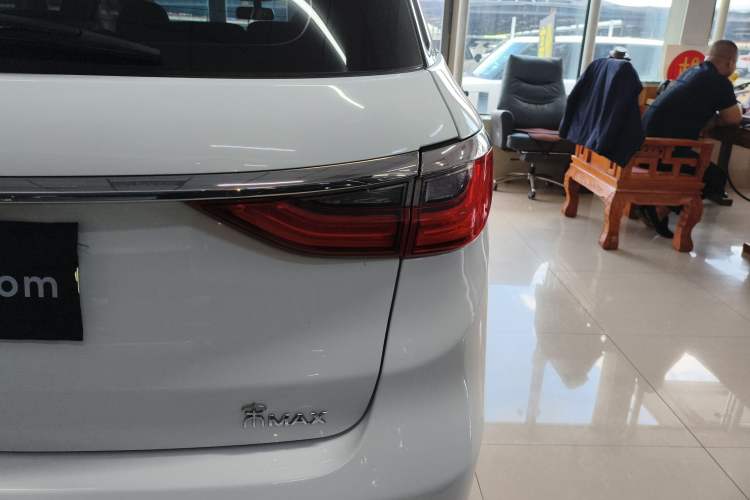 Used BYD Song MAX 2017 1.5T Automatic Smart Connect Elite 7-Seater
