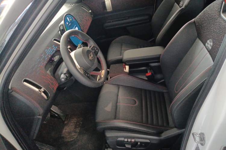 Used MINI JCM COUNTRYMAN 2024 2.0T JOHN COOPER WORKS Left Front Seat