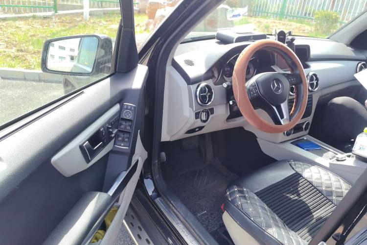 Used Mercedes-Benz GLK-Class 2013 GLK 300 4MATIC Fashion Model