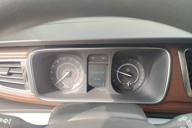 Used Buick GL8 2018 28T Comfort Model China VI Standard Instrument Cluster