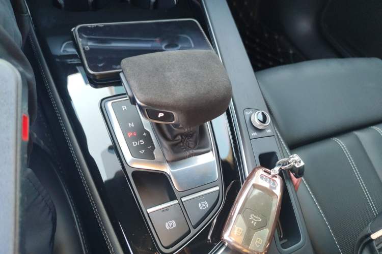 Used Audi A4L 2025 2 Million Units Enjoyment Version 40 TFSI Luxury Dynamic Edition