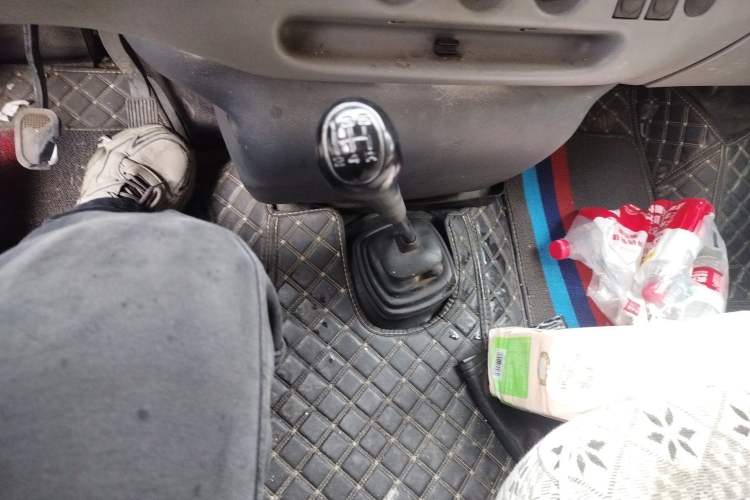 Used Ford Classic Transit 2016 2.8T Diesel Short-Wheelbase 6-Seater Mid-Roof Multifunction Vehicle JX493ZLQ4