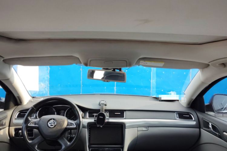 Used Skoda Superb 2013 1.8TSI Automatic MingShi Edition Headliner