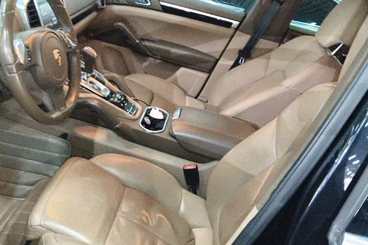 Used Porsche Cayenne 2014 Cayenne Platinum Edition 3.0T