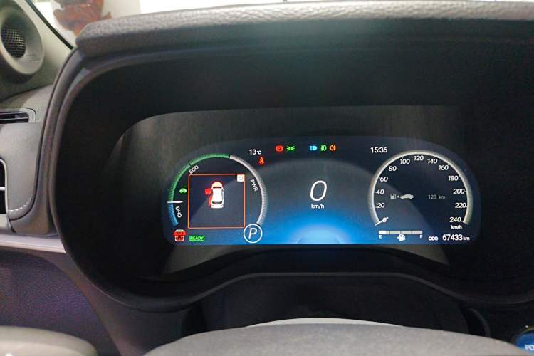 Used Toyota Granvia 2023 2.5L Hybrid Flagship VIP Edition