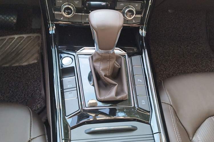 Used Volkswagen Phideon 2021 380TSI Luxury Edition