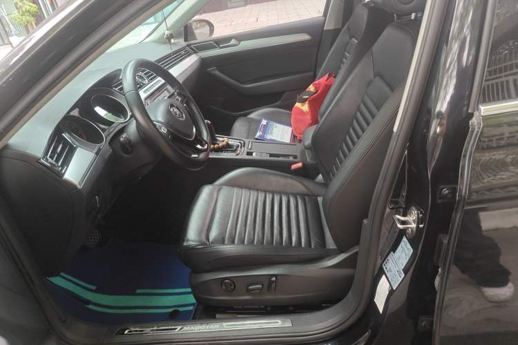 Used Volkswagen Magotan 2018 330TSI DSG Advanced Model Left Front Seat