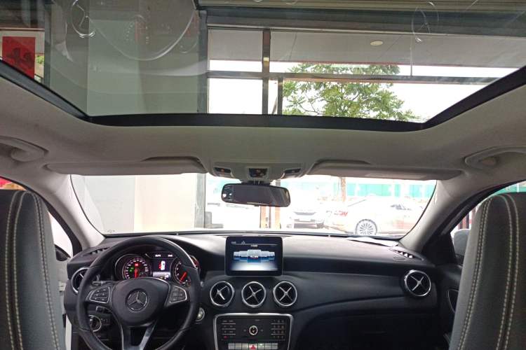 Used Mercedes-Benz GLA 2018 GLA 200 Sport Edition Headliner